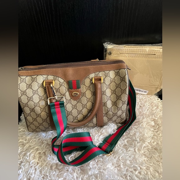 Gucci Handbags - Gucci Vintage Boston Sherry Line Bag
